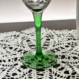 Бокалы из хрусталя с цвет ножками, алмазная грань руч работы. Винтаж. Цена за пару. Скол. Картинка 2